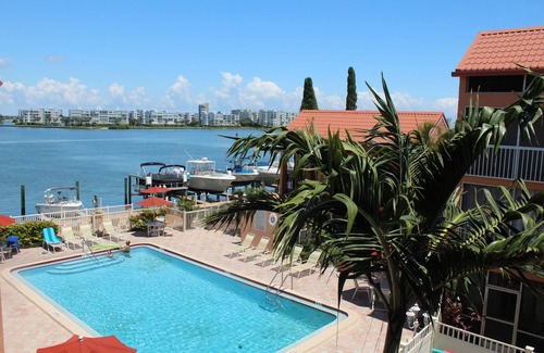 St. Pete Beach Eigentumswohnung | SONNE UND SPASS, SAND UND MEER!