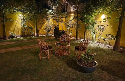 Rishikesh Haus | Cheerful 2 bedroom cottage with refreshing view ! Pet friendly !