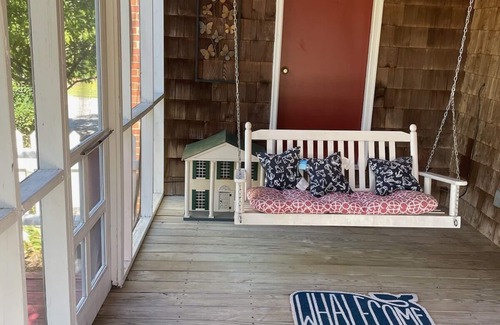 Edenton Hütte | Cheerful 2 Bedroom Cottage on the Inner Banks