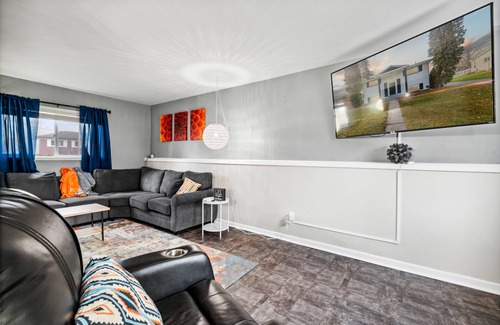 Lansing Haus | Cheerful 4 Bedroom Lansing Home