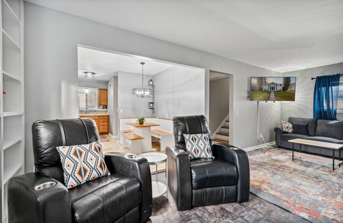 Lansing Haus | Cheerful 4 Bedroom Lansing Home