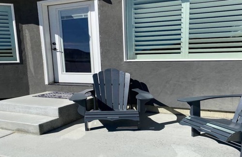 Rock Springs Haus | Cheerful, spacious, sunny & comfy 4-bdrm home