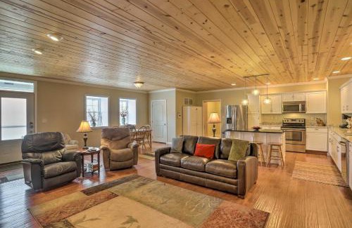 Tiffin Haus | Cheerful Tiffin Digs in the Heart of Downtown