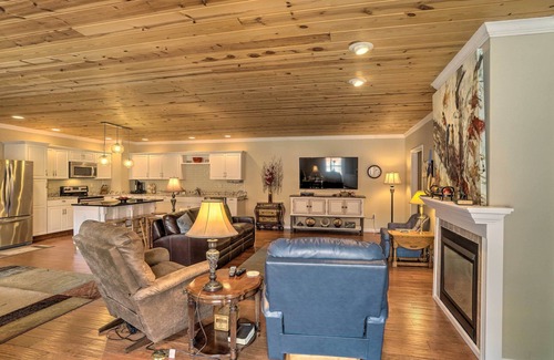 Tiffin Hütte | Cheerful Tiffin Digs in the Heart of Downtown