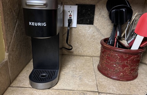 Flowood Haus | Cheerfull 3 bedroom 2 bath close to water & parks