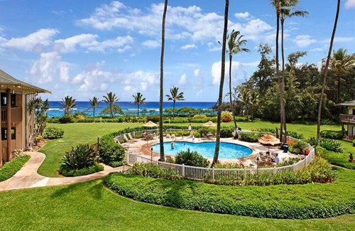Lihue Eigentumswohnung | Cheery Condo Steps from the Surf - Kaha Lani 127