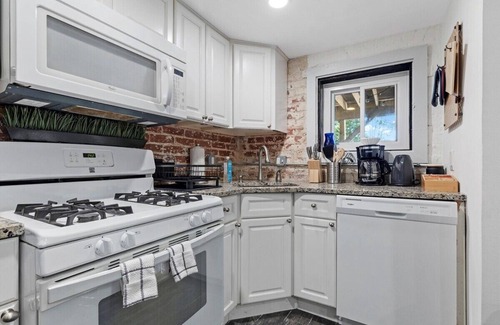 Lanier Heights Wohnung | Cheery Flat in Adams Morgan - Mt Pleasant