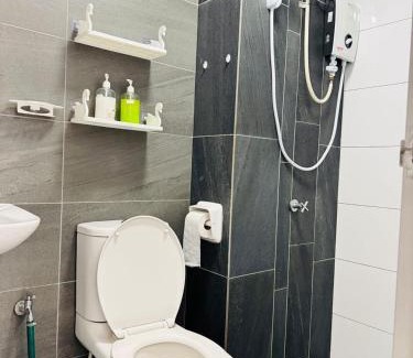 Kampung Bukit Dukong Wohnung | Cheras Trader Square By JR Lovely Homestay