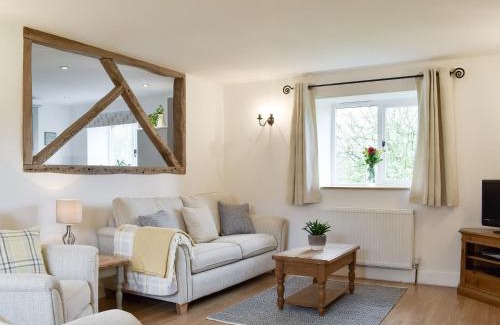 North Perrott Haus | Cherry Cottage - Ukc3990