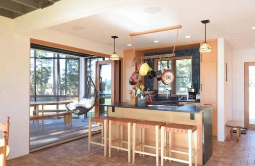 Cambridge Haus | Chesapeake Sunset Cottage