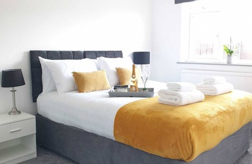 Chorlton-by-Backford Haus | Chester Zoo Family Retreat