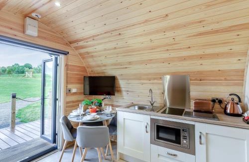 Welshpool Haus | Chestnut Uk36261