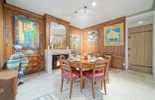 Les Puces de Saint-Ouen Haus | Chez l'Antiquaire, un repaire Arty aux Puces de Saint-Ouen