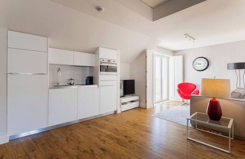 Martires Wohnung | Chiado Square - Lisbon Best Apartments