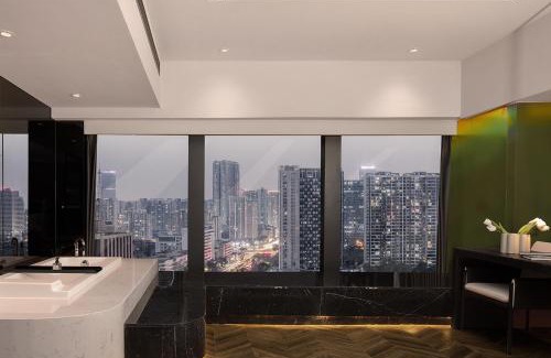 Chengdu City Centre Hotel | CHiC宿里高空酒店