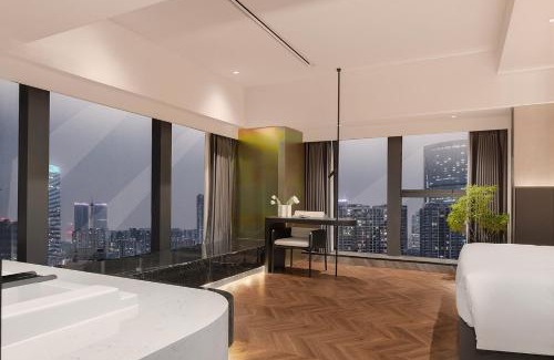 Chengdu City Centre Hotel | CHiC宿里高空酒店