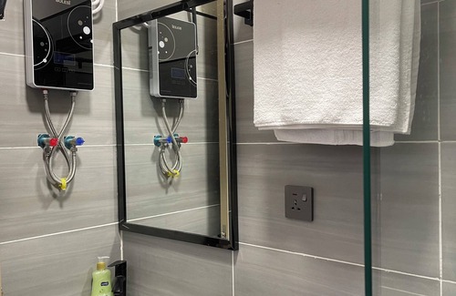 Embakasi Wohnung | Chic 1-bedroom apartment with AC, WiFi in vibrant Nairobi