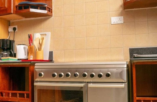 Shanzu Wohnung | Chic 2-bedroom apartment with AC, WiFi in charming Mombasa