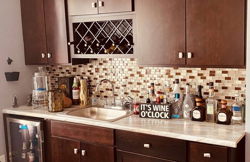 South Shore Wohnung | Chic 3-bedroom corporate apartment with WiFi, AC in lovely Chicago.