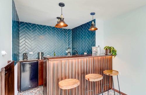 La Candelaria Haus | Chic 4BR Getaway in Vibrant La Candelaria