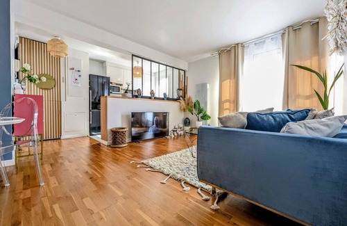 Asnieres-sur-Seine Wohnung | Chic and comfortable apartment with parking