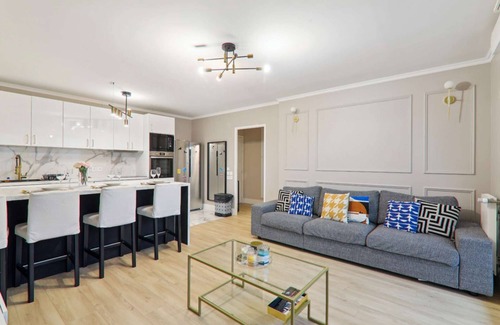 Argenteuil Wohnung | Chic apart design with parking