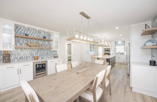 Savannah Eigentumswohnung | Chic Coastal Contemporary Condo Situated on Secluded Powder Sand Spotts Beach