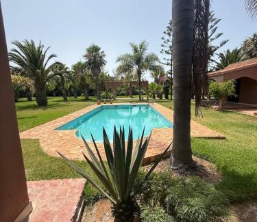 Lakhyayeta Villa | Chic home with a private pool