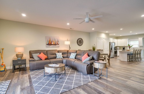 Spring City Haus | Chic Spring City Townhome on Watts Bar Lake!