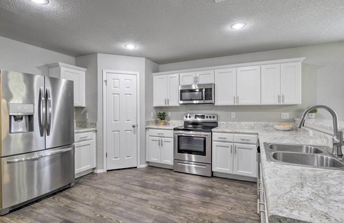 Bentonville - Fayetteville Haus | NEW! Chic Springdale Abode w/ Community Amenities