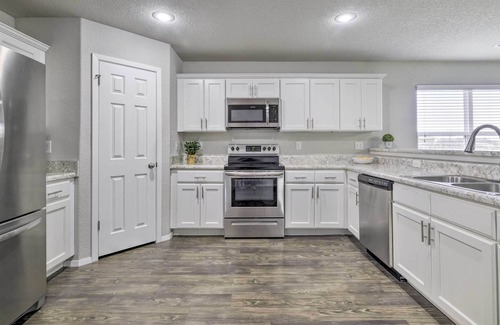 Bentonville - Fayetteville Haus | NEW! Chic Springdale Abode w/ Community Amenities
