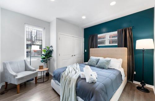 West Town Haus | Chicago Treasure 4 Bed Getaway