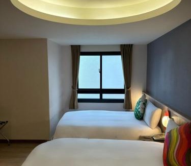 Cianjin District Hotel | Chillax Inn 知樂愛河館