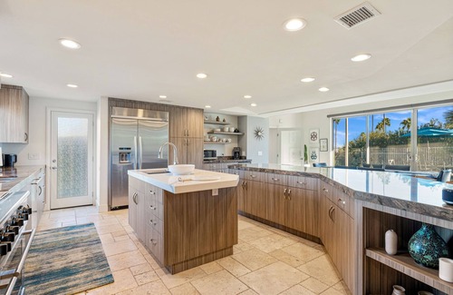 Little Tuscany Haus | Chino Canyon, Mid Century Modern, Palm Springs Hills Estate