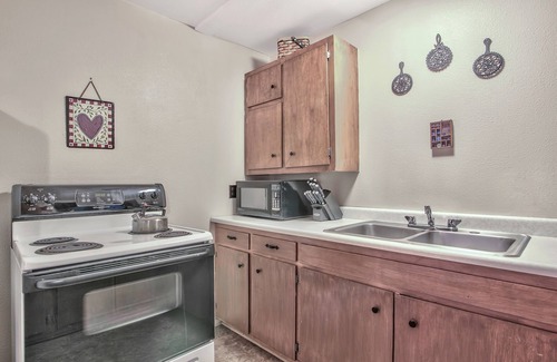 North Upper Truckee Kabine | Cholula 811c 4 Bedroom Cabin by RedAwning