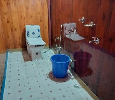 Dugalbitta Haus | CHOPYA DEVRIYATAL MID POINT HOME STAY