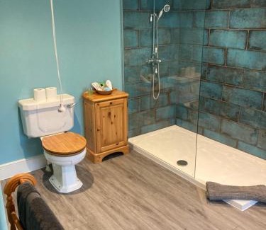 Gillingham Bed & Breakfast | Church Farm