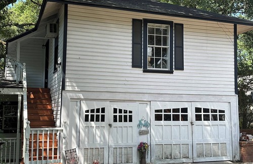 Laurel Wohnung | Cici's Hilltop Haven Laurels top choice