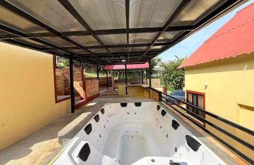 Moniquira Haus | Cinco vientos