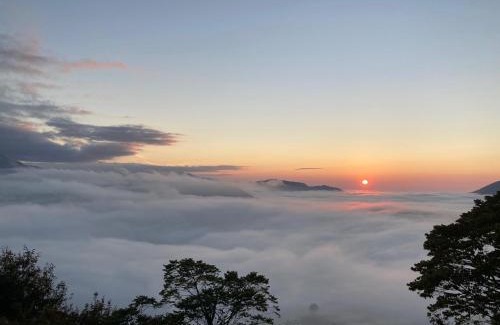 Ren'ai Haus | Cingjing Brilliant Twins of Seattle