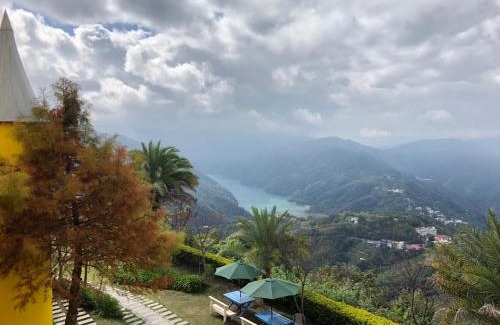 Ren'ai Haus | Cingjing Brilliant Twins of Seattle