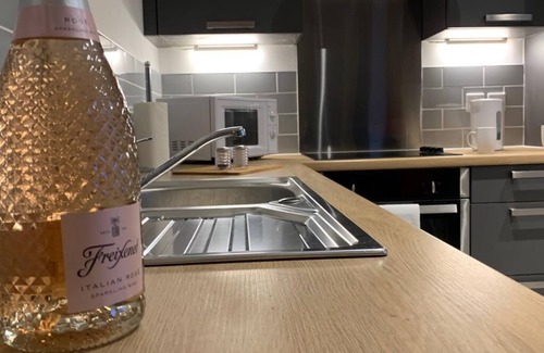 Wolverhampton Wohnung | City Centre 2 Bed Apartment with free parking