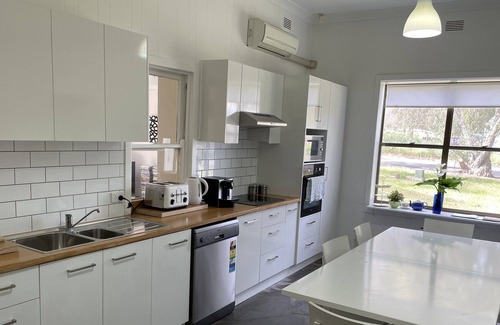 Clare Haus | Clare Cottage auf Wendouree