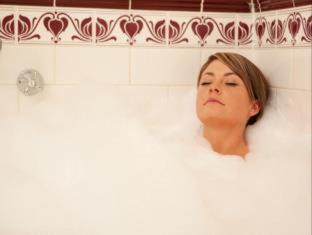 Clare Hotel | Clare Country Club