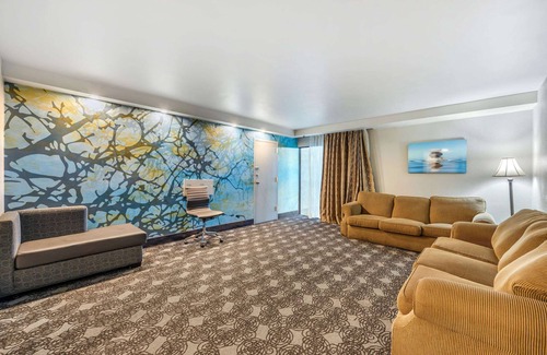 Murfreesboro Hotel | Clarion Inn