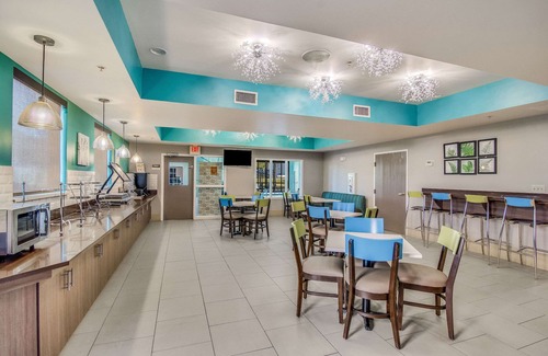 Wake Forest Hotel | Clarion Pointe Wake Forest - Raleigh North