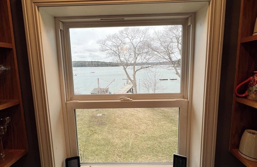 South Bristol Haus | Clark’s Cove Retreat on Damariscotta River