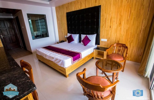 Lansdowne Hotel | The Alpine Resort