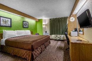 Parkway Village Hotel | Classic Inn By Townhouse American Way Memphis I 240