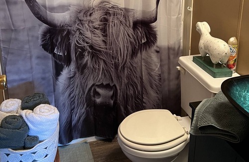 St. Helen Hütte | Clean 3 Bedroom 2 Bath With trail access within walking distance